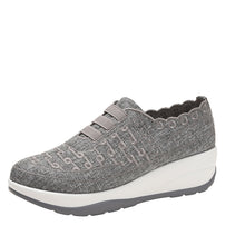 Load image into Gallery viewer, Soft-soled breathable fly-knit mesh women&#39;s shoes
