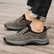 Cargar imagen en el visor de la galería, Men&#39;s Fashionable Plus Size Hiking Running Shoes
