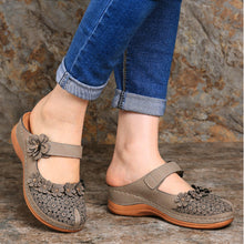Load image into Gallery viewer, Ladies Flat Round Toe Casual Sandals
