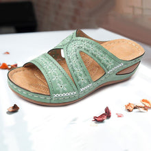 Load image into Gallery viewer, Women&#39;s Casual Slope With Embroidered Slippers
