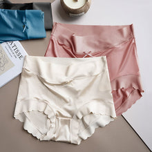 Cargar imagen en el visor de la galería, Premium Satin Antibacterial Ice Silk Moisture-absorbing Panties
